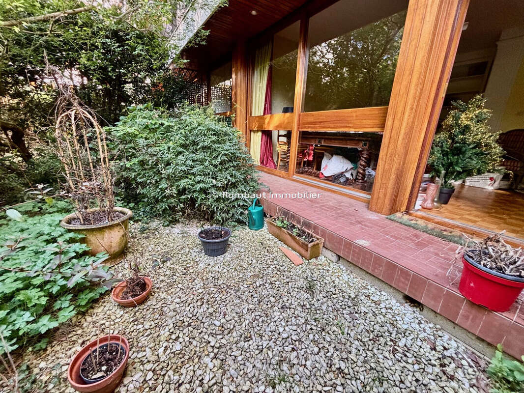 Appartement à LA CELLE-SAINT-CLOUD