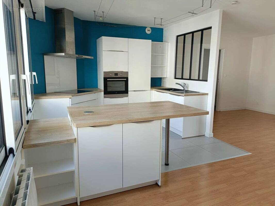 Appartement à SAINT-SEBASTIEN-SUR-LOIRE