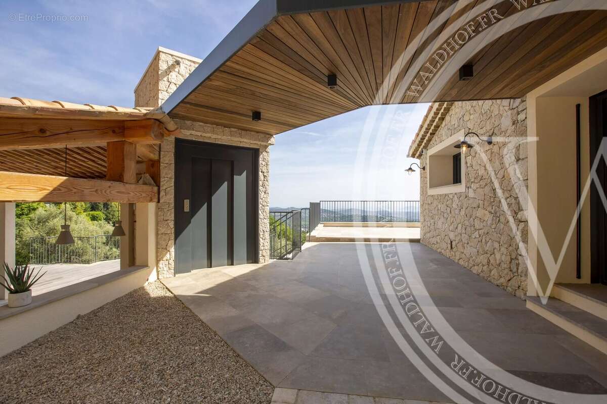 Maison en pierre élégante avec vue Mer et les montagnes - photo 40