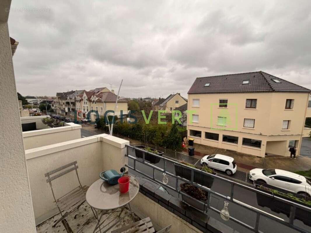 Appartement à SAINTE-GENEVIEVE-DES-BOIS