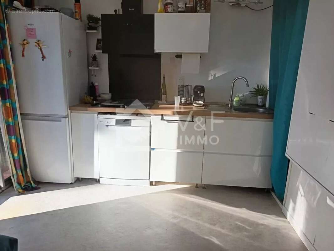 Maison à LAUZERVILLE