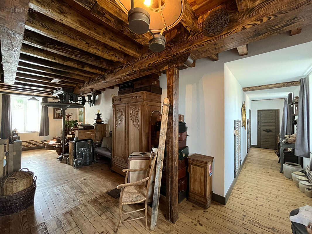 Maison à LONS-LE-SAUNIER