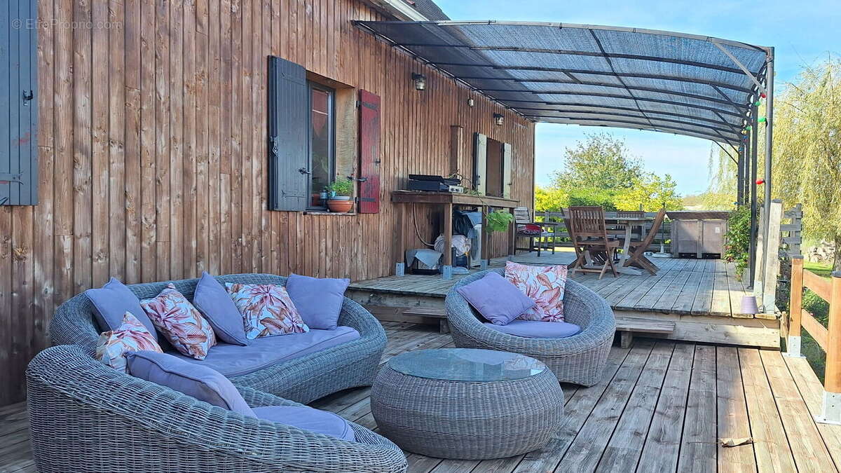 1000011981 - Maison à MEYRALS