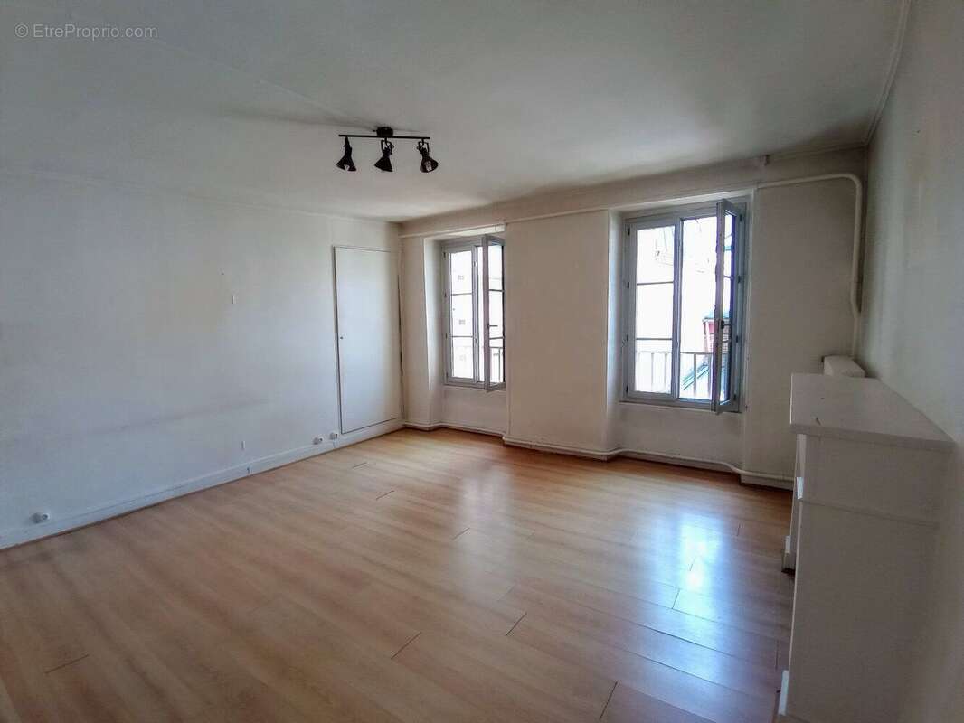 Spacieux appartement en centre-ville - photo 6