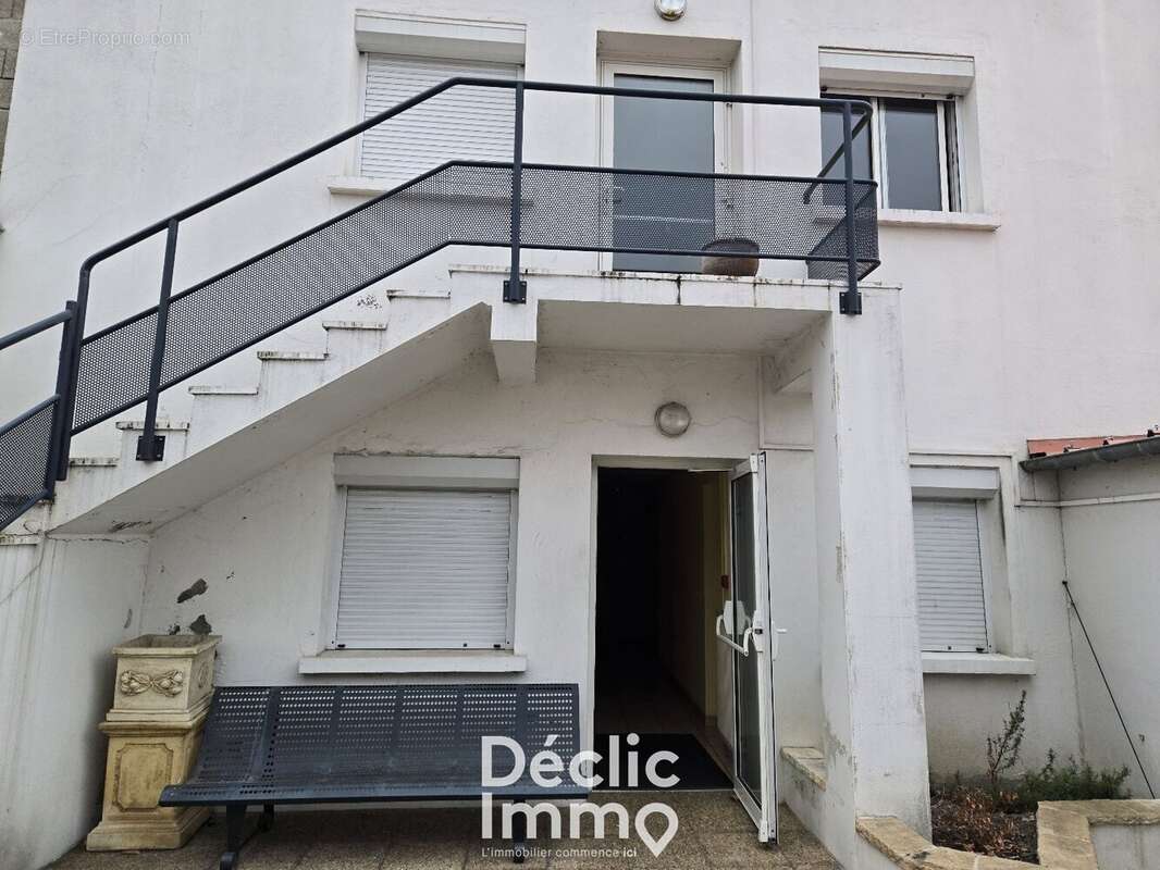 À VENDRE - Exceptionnel Hôtel-Restaurant clé en main avec licence IV + maison attenante - photo 14