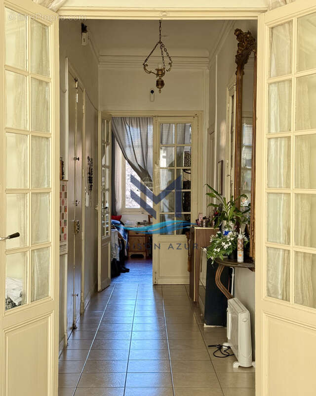 Appartement à MARSEILLE-6E