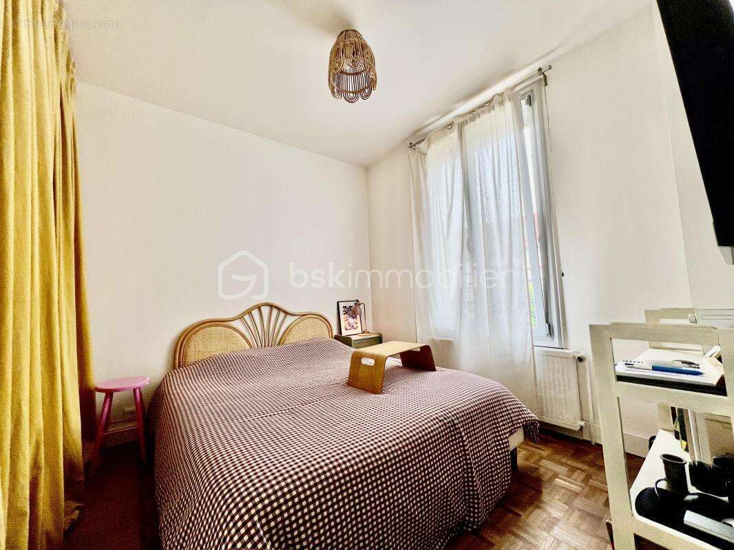 Maison des années 1930 pleine de charme avec dépendances et fort potentiel professionnel ou locatif - photo 8