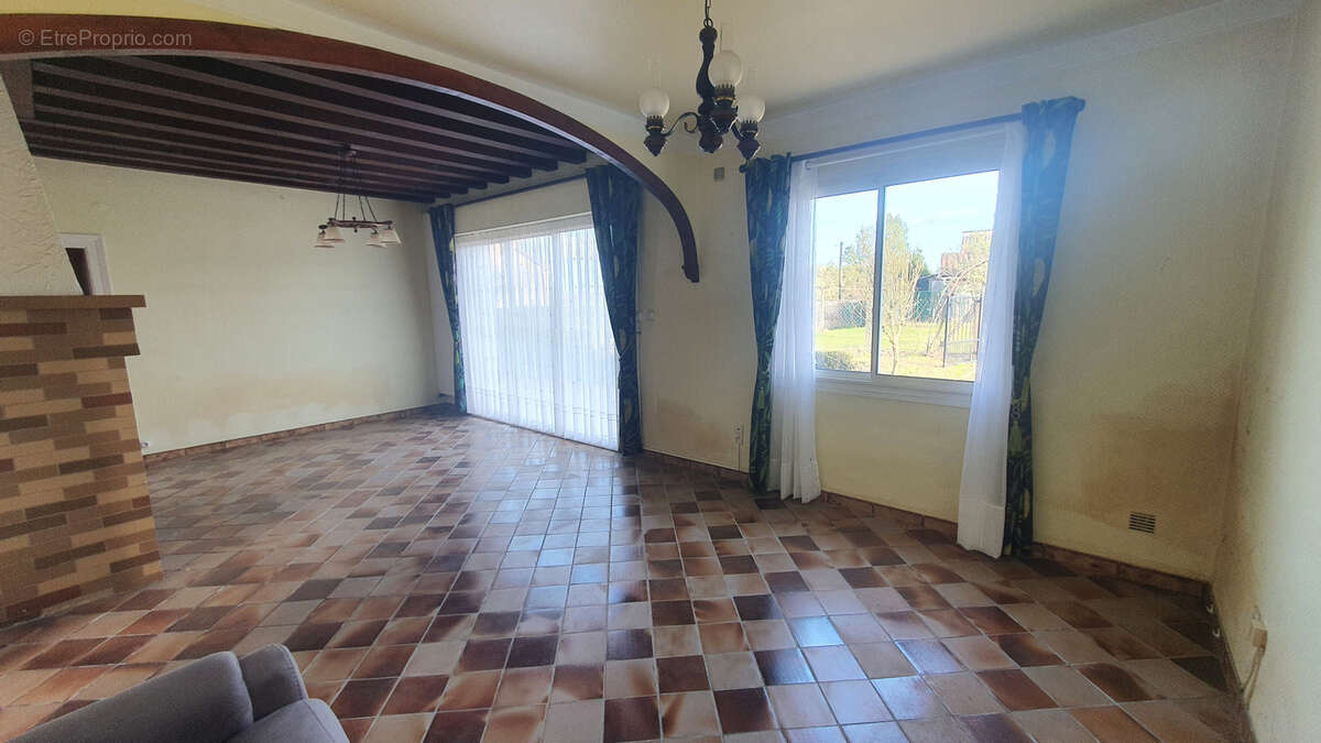 Villa de 79m2 avec 4 pièces à acheter à Hagetmau - photo 3