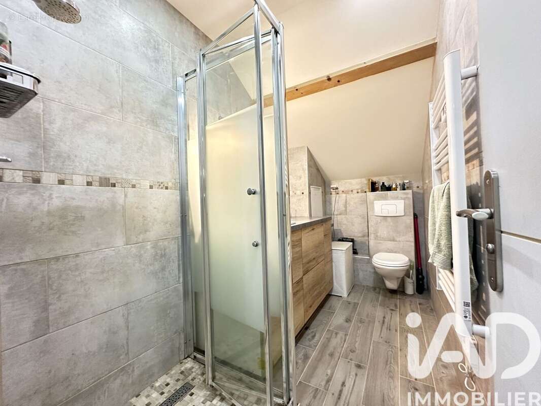 Photo 9 - Maison à LE VAL-SAINT-GERMAIN