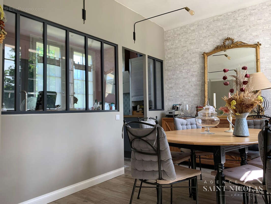  ILE BELLE de MEULAN : exceptionnelle villa ART DECO de 180 m2 rénovée avec authenticité. - photo 10