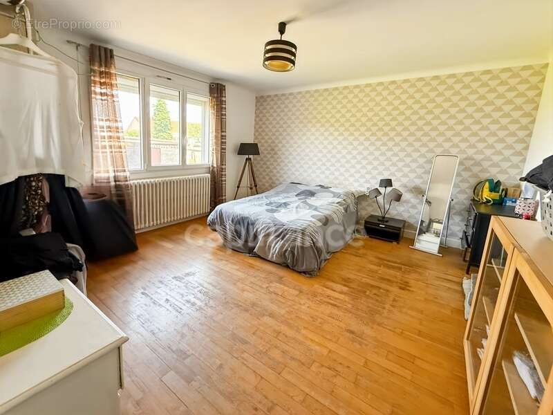 Maison à MARCILLY-LES-BUXY