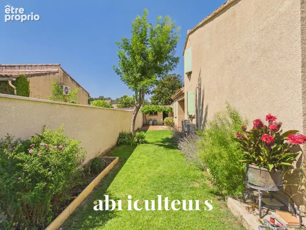 Maison familiale de 198 m² avec T2 indépendant, jardin et garage à Charleval - photo 22