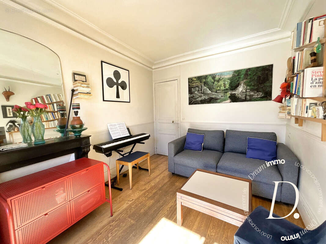 Appartement à PARIS-18E