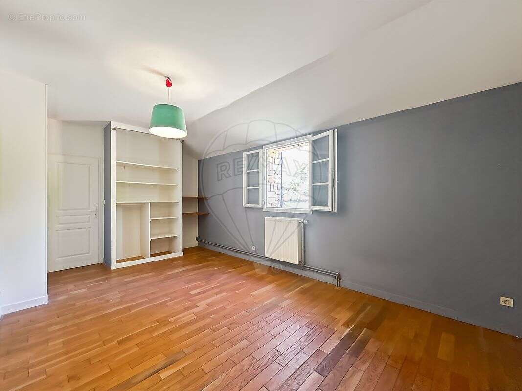 Maison à SAINTE-LUCE-SUR-LOIRE