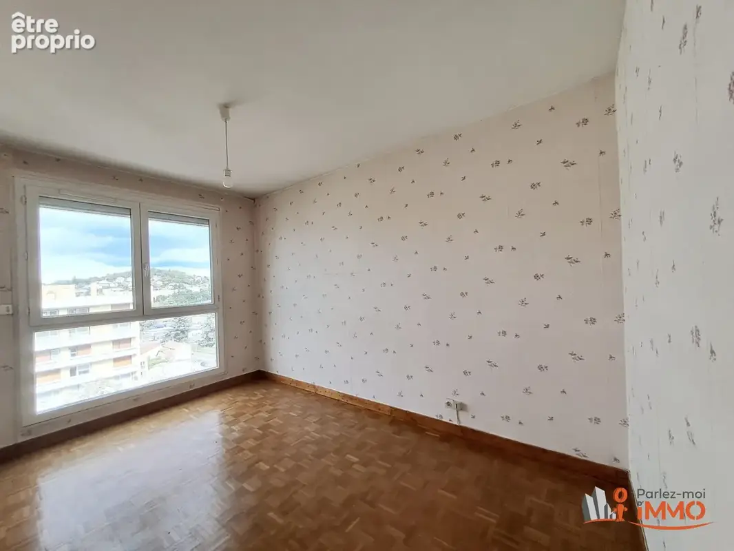 Appartement 4 pièces 81 m² à vendre à Saint-Etienne (42100) - photo 7