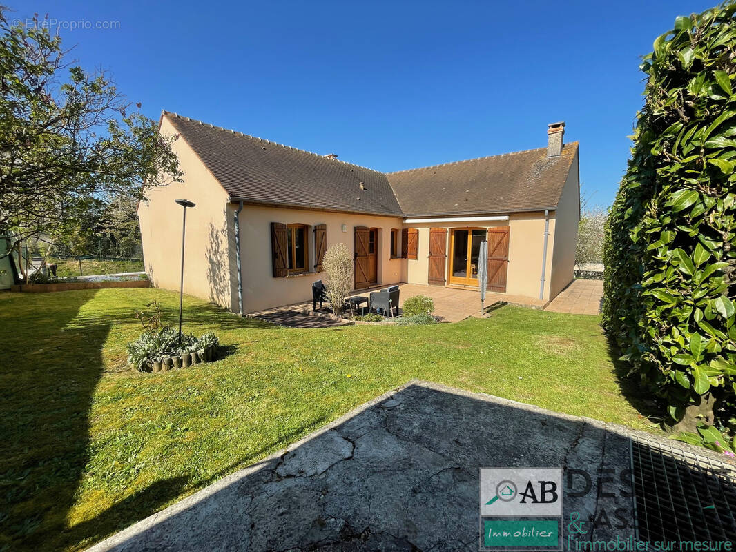 Maison à VILLIERS-SUR-MORIN