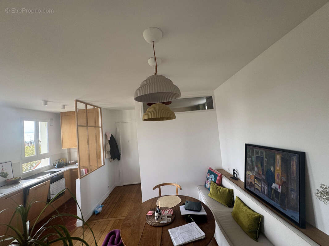 Appartement à CHARENTON-LE-PONT