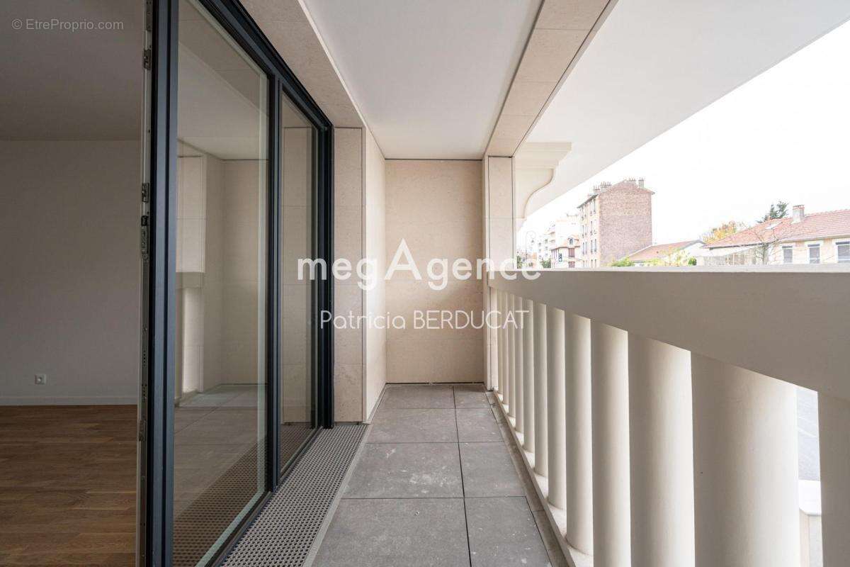 Appartement à SAINT-MAUR-DES-FOSSES
