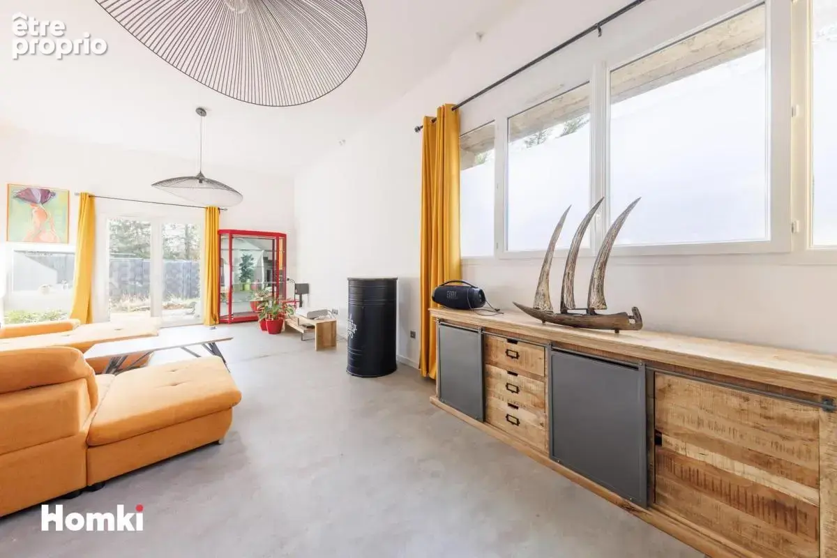 Maison de ville T4 de 189 m² à Riom 63200 - photo 2