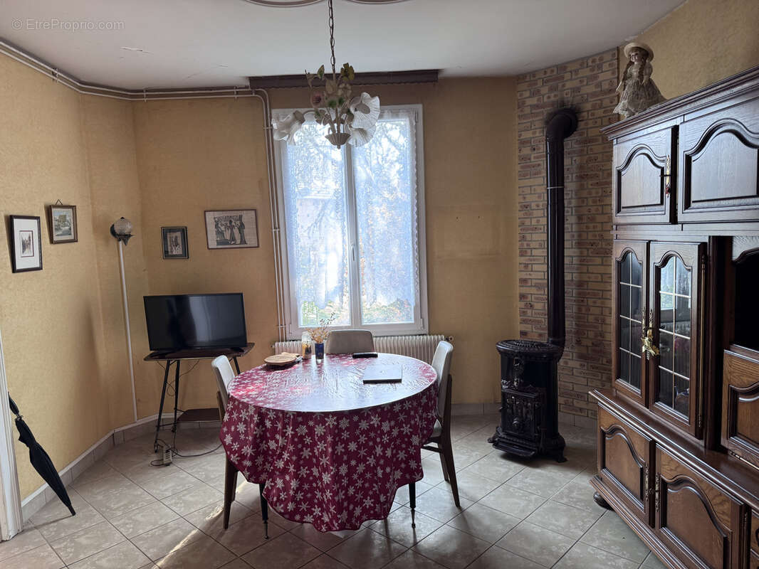 Maison à NEUVES-MAISONS