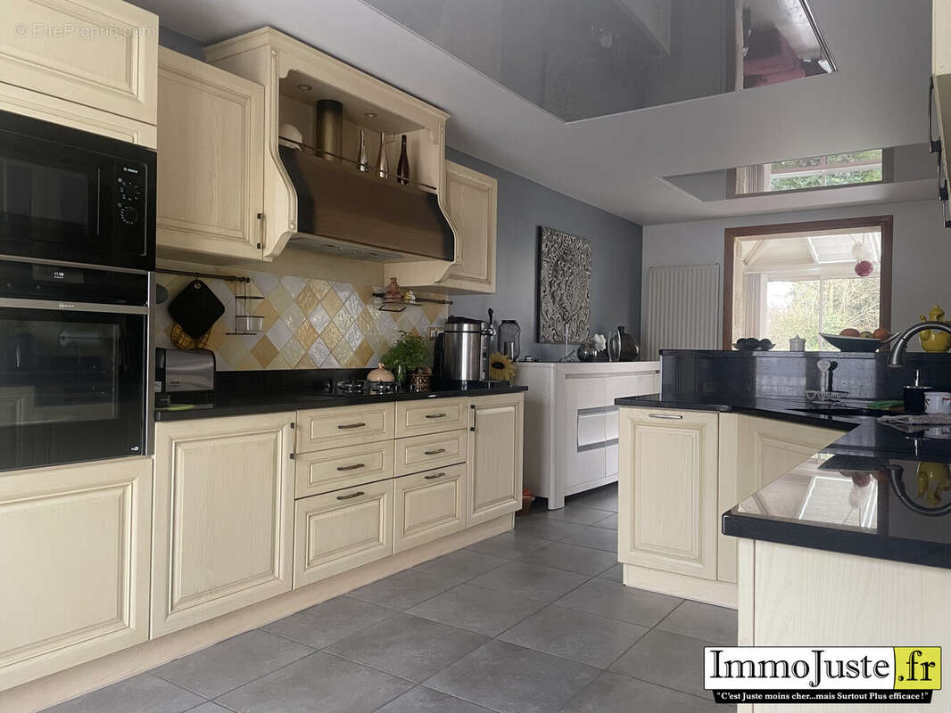 Maison à MAGNY-LES-HAMEAUX