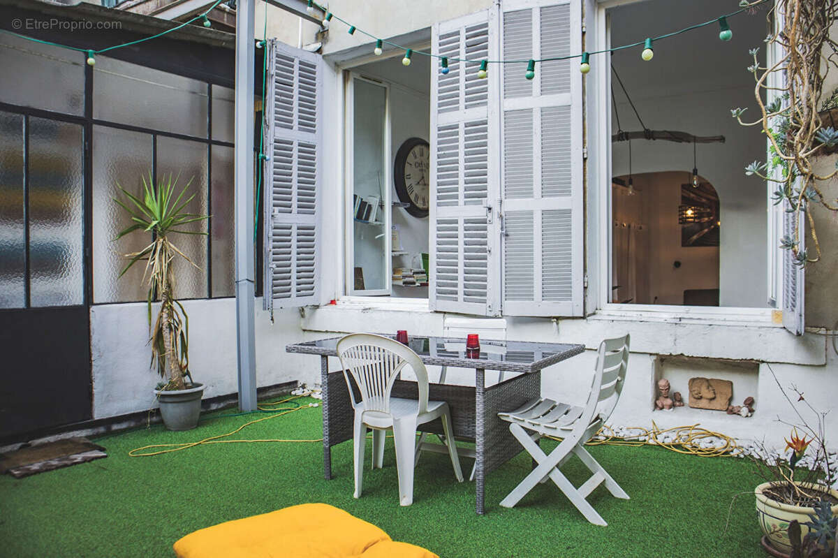 Photo 2 - Appartement à MARSEILLE-6E