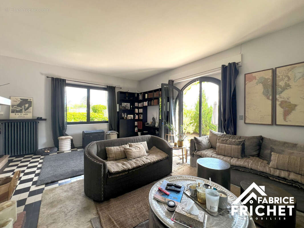 Maison 236 m² à Vernon  - photo 7