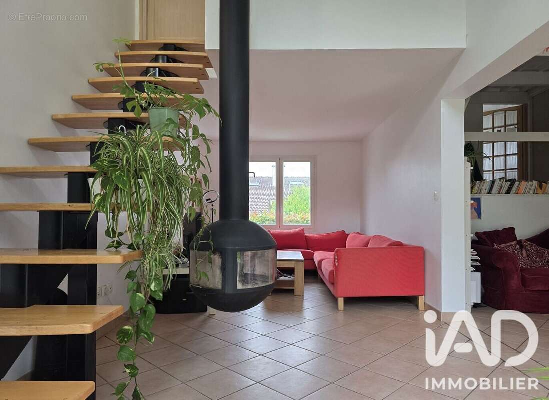 Photo 2 - Maison à TORCY