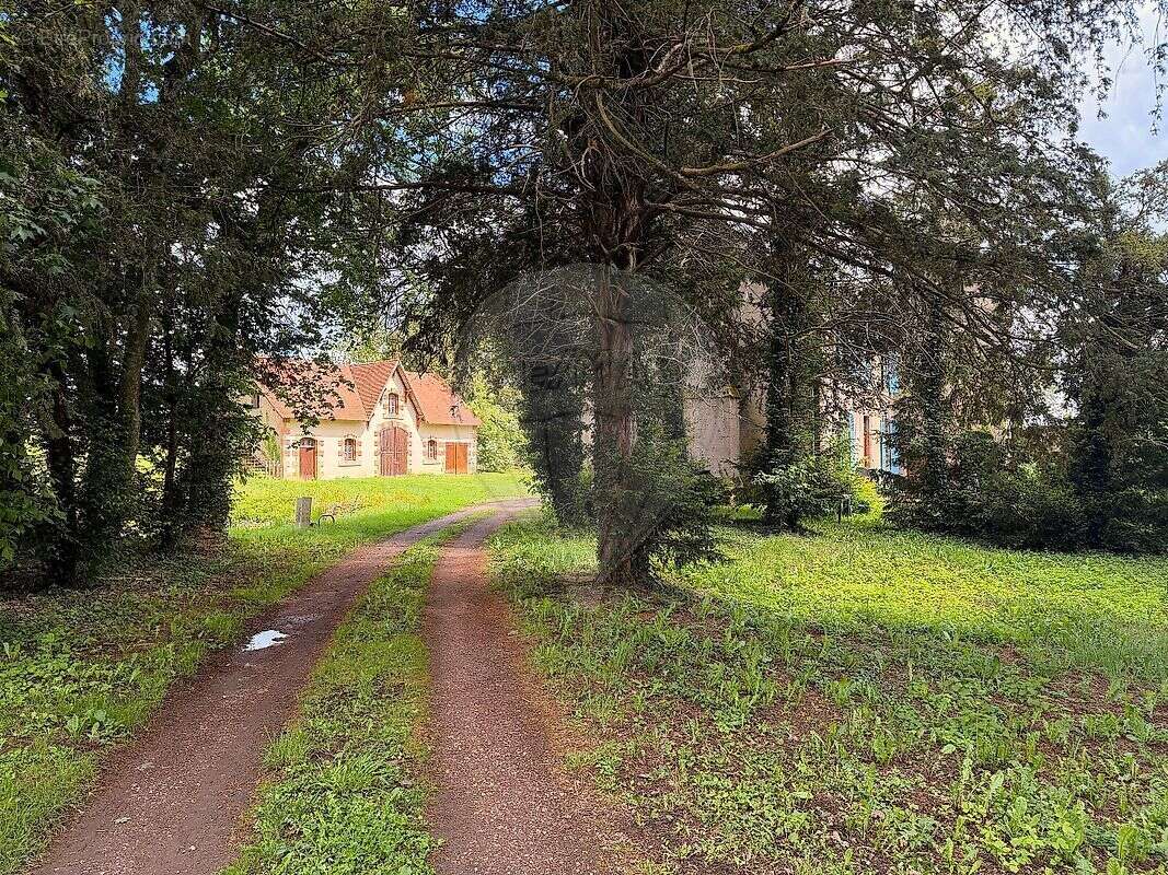 Maison à YGRANDE