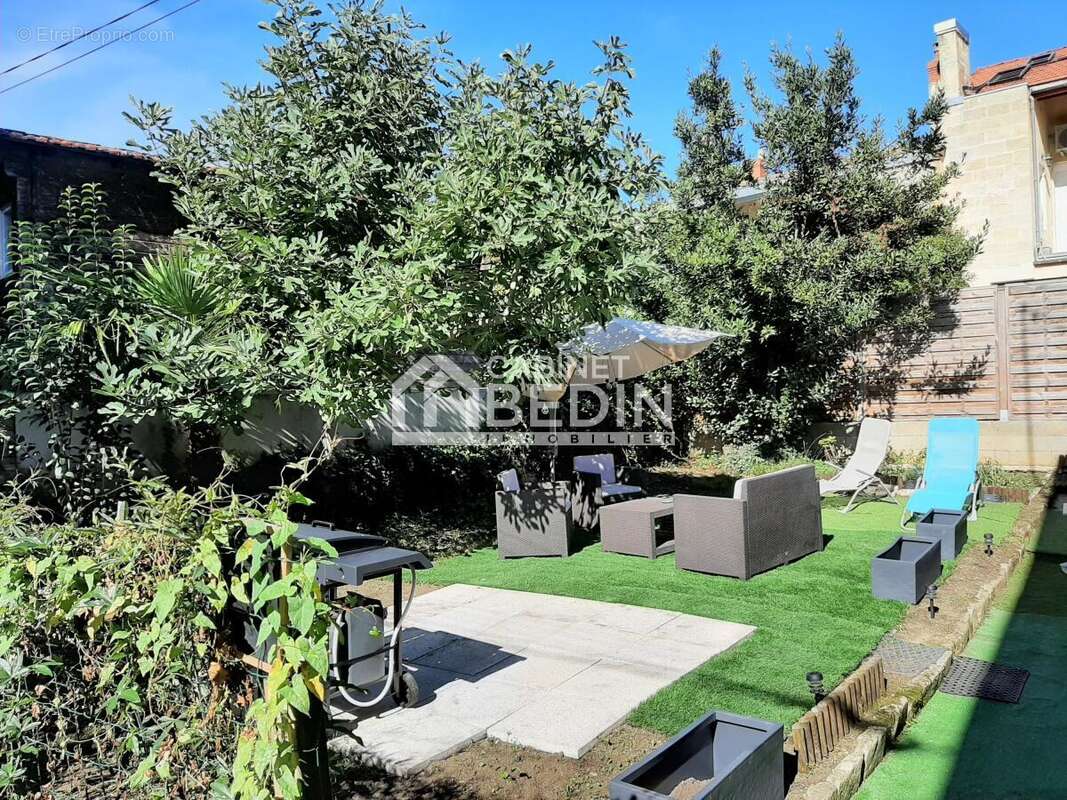 Appartement à BORDEAUX