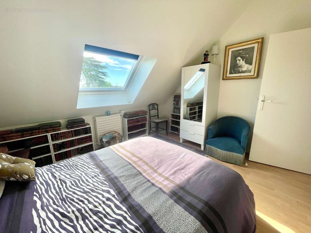 Chambre 1 - Appartement à NANTES