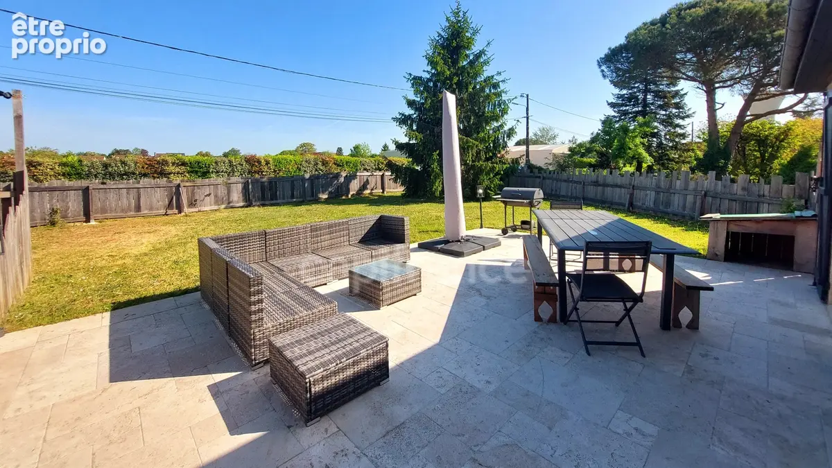 Maison à Salignac-Eyvigues, 155m², 7 pièces, 5 chambres, 5667m² de terrain, sans travaux, rentabilité, terrain en plus à bâtir - photo 4