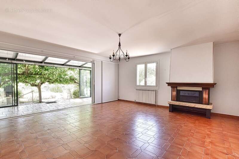 Maison à SAINT-BAUZILLE-DE-LA-SYLVE