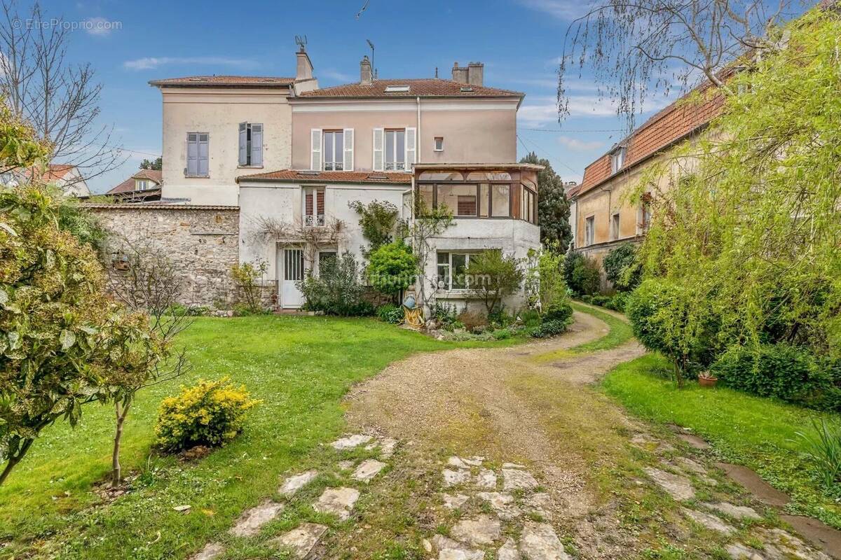Maison à THORIGNY-SUR-MARNE