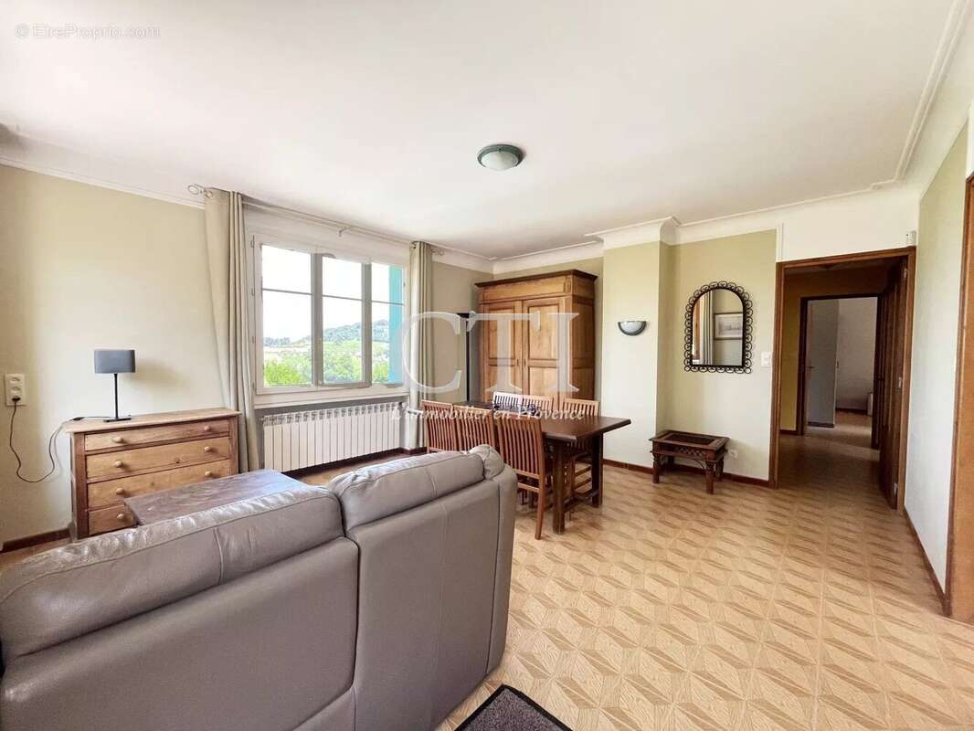 Maison à VAISON-LA-ROMAINE