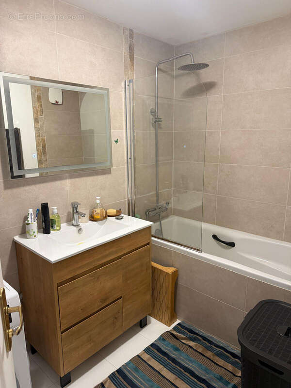 Appartement à MARSEILLE-8E