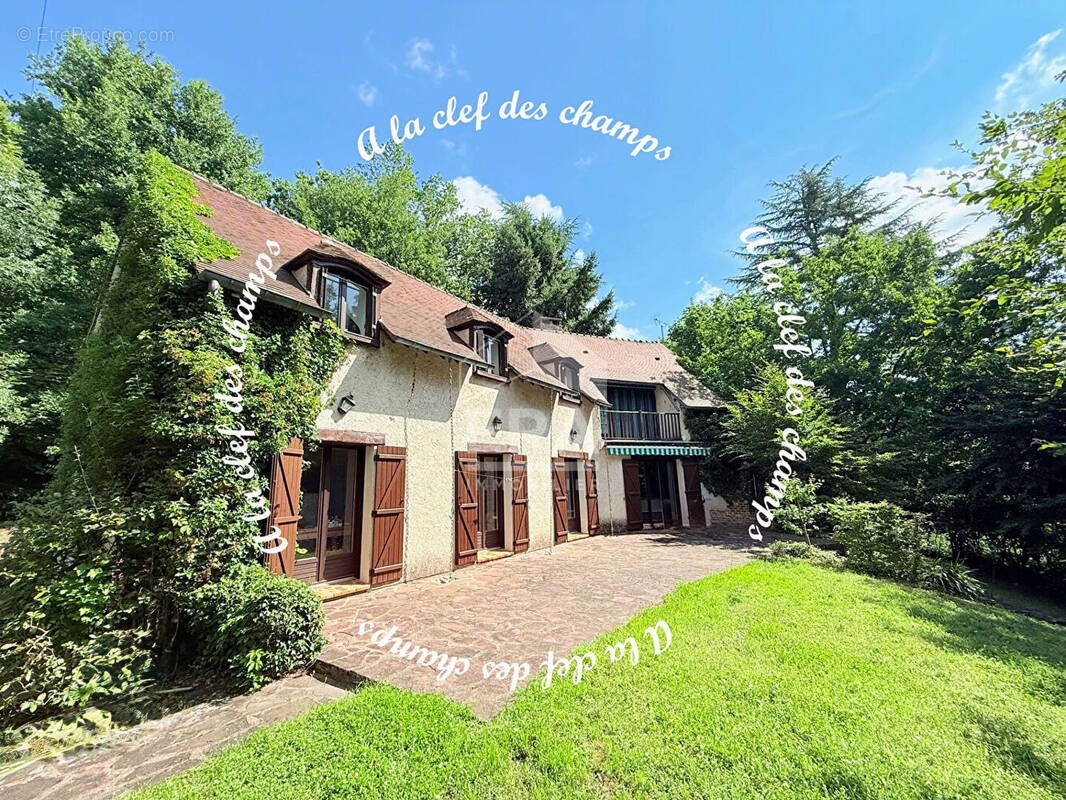 Maison à GIF-SUR-YVETTE