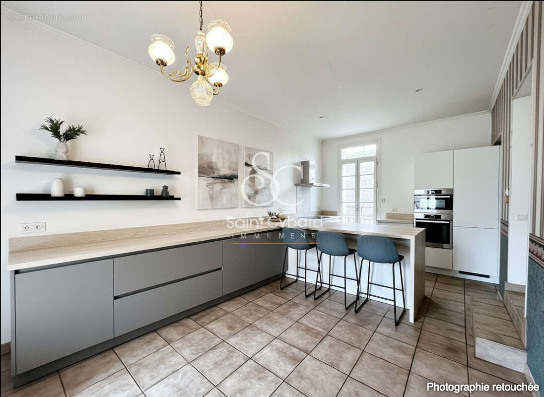 Maison à SAINT-YRIEIX-SUR-CHARENTE