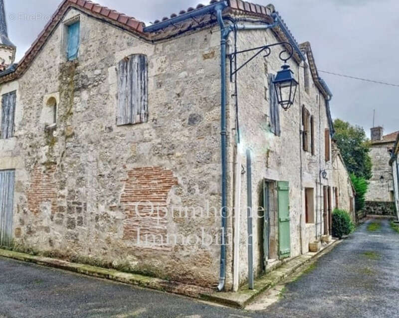 Maison à LA SAUVETAT-DE-SAVERES