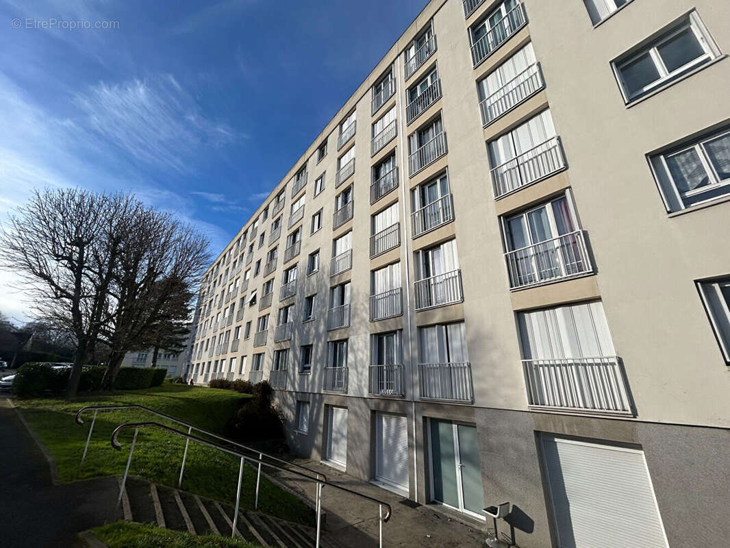 Appartement à VILLEBON-SUR-YVETTE