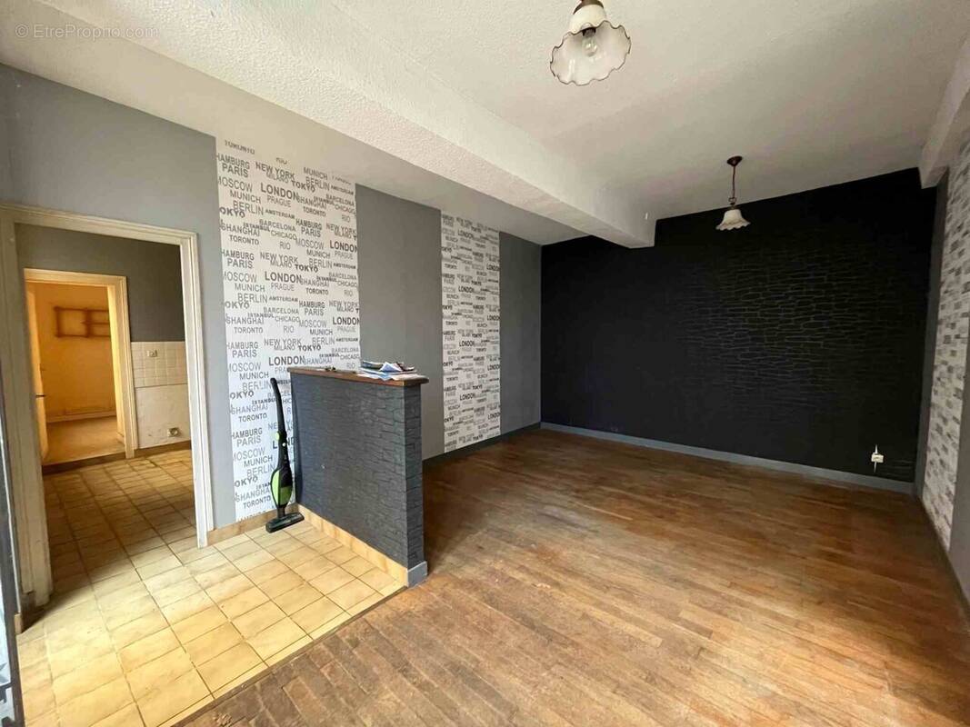 Appartement à CUISERY