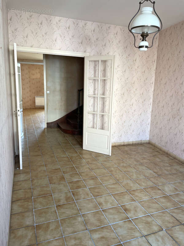 Maison à SAINT-SAVINIEN