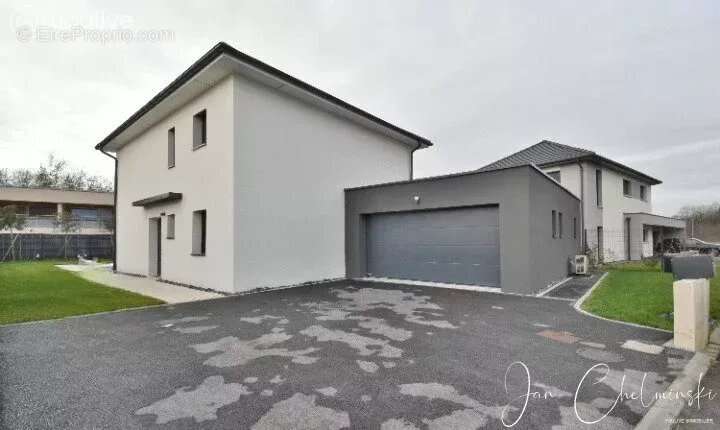 Maison à GRANDVILLARS