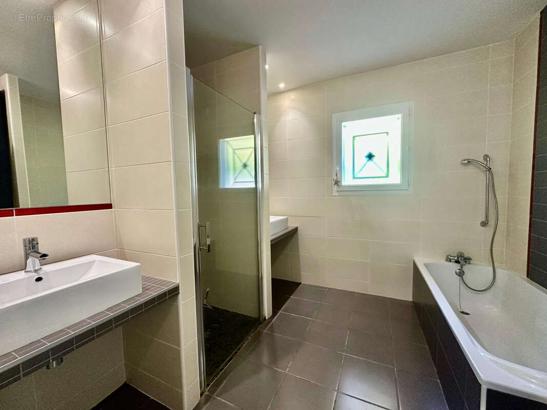 Maison à BELIN-BELIET