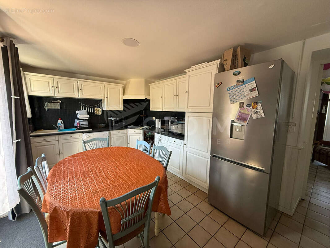 Investissement locatif à Sainpuits - photo 4
