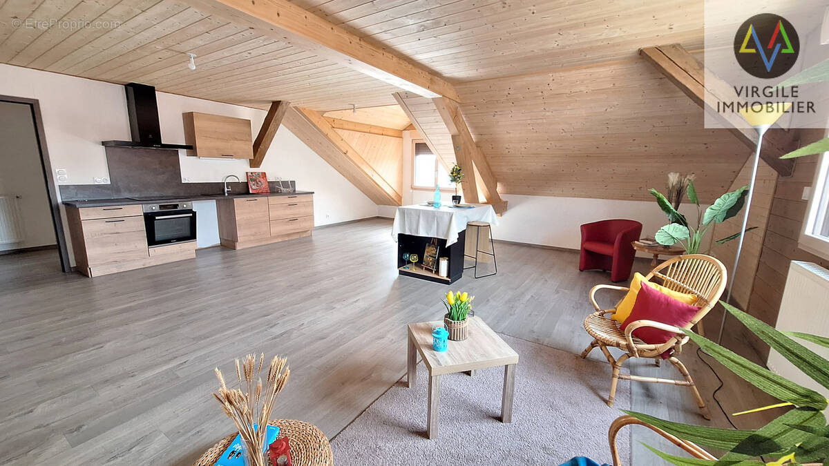 Appartement à LES HOPITAUX-VIEUX