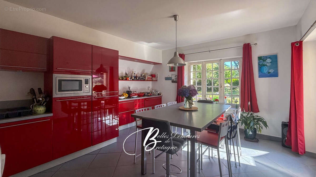 A vendre belle demeure sur plus d'un hectare avec piscine à 10 minutes de Morlaix, Finistère - photo 13