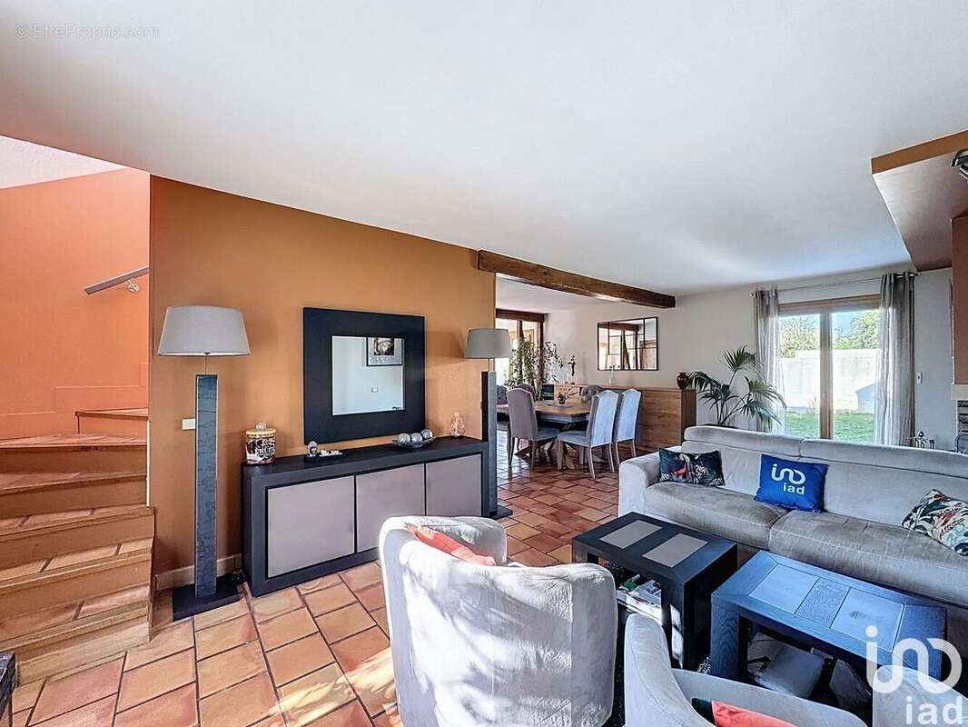 Photo 4 - Maison à CHAUCONIN-NEUFMONTIERS