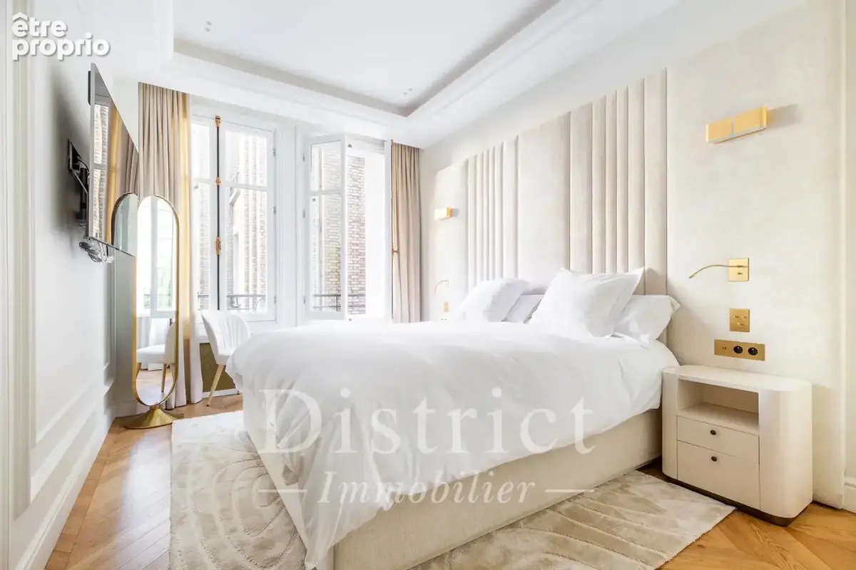 Parc Monceau / Étoile - 5 pièces de 191m². Charme de l’ancien - photo 10
