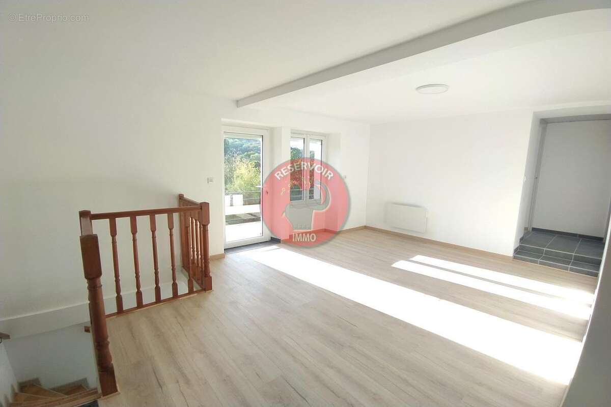 Maison à FAIN-LES-MONTBARD